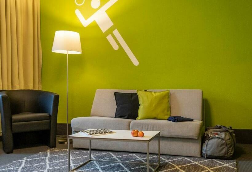 スタンダードトリプルルーム, K1 Sport