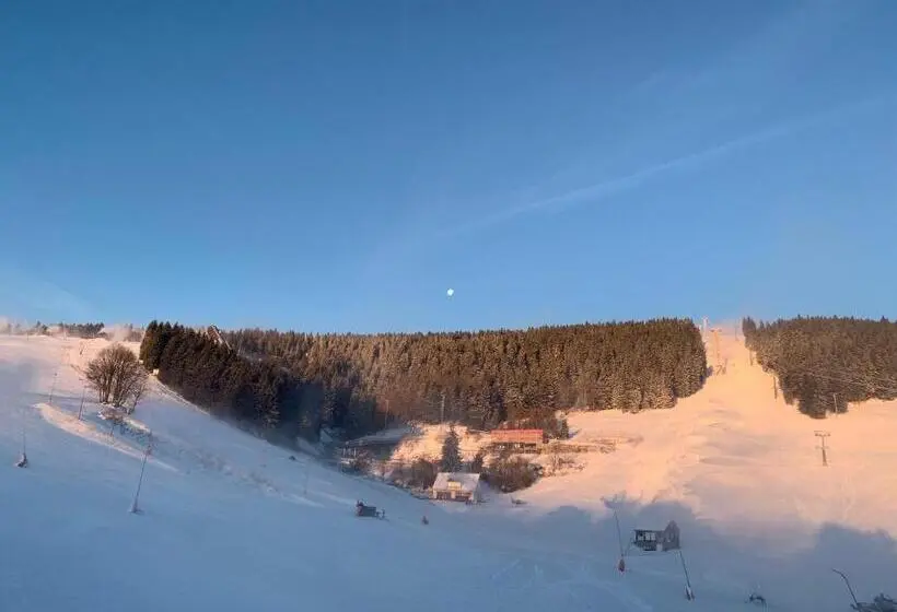 Perhehuone Vuoristonäkymä, K1 Sport