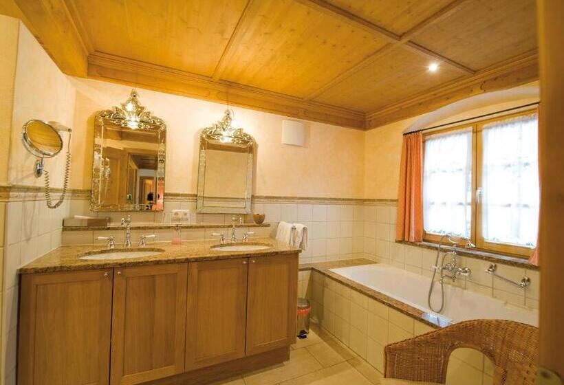 Люкс Повышенной Комфортности, Landhaus Benediktenhof