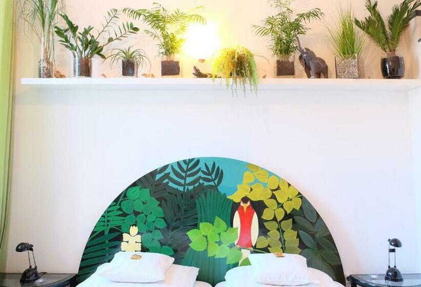 스탠다드 테마룸, Maurerhansl