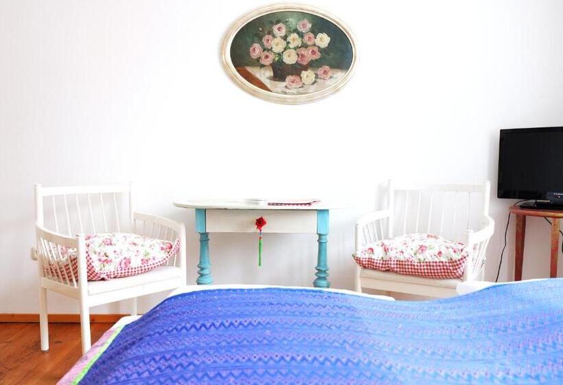 컴포트 룸, Maurerhansl