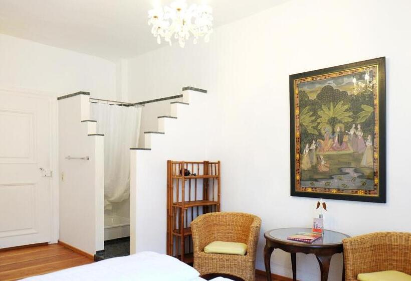 컴포트 룸, Maurerhansl