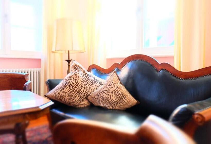 주니어 스위트, Maurerhansl