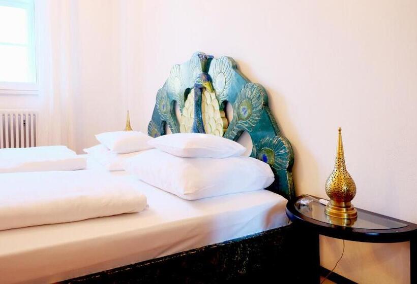 컴포트 룸, Maurerhansl