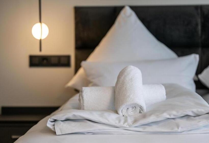 Номер Deluxe, Metropol