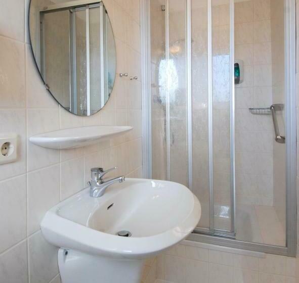 스탠다드 룸, Münchner Löwenbräu