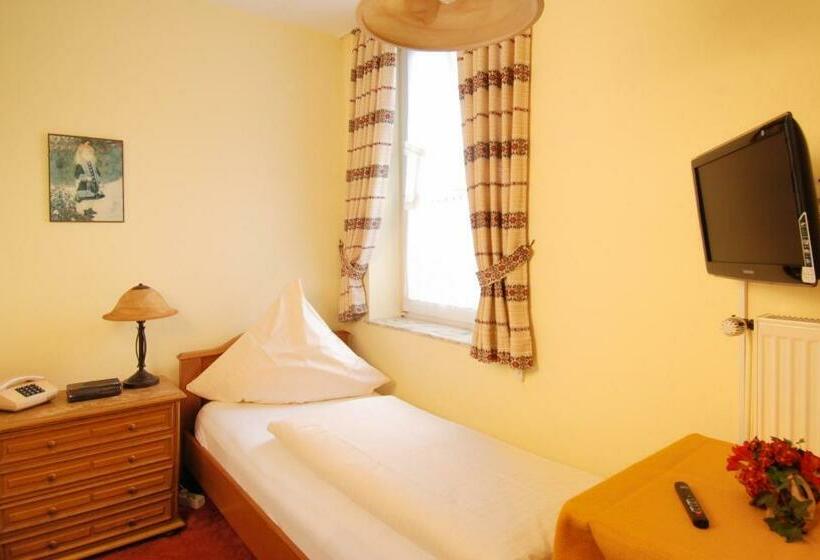 스탠다드 싱글 룸, Münchner Löwenbräu