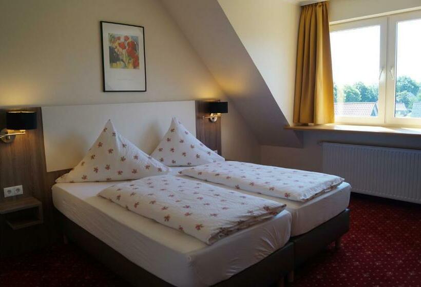 اتاق استاندارد, Neuses