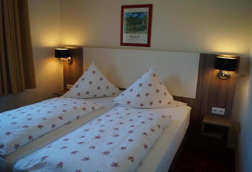 اتاق استاندارد, Neuses