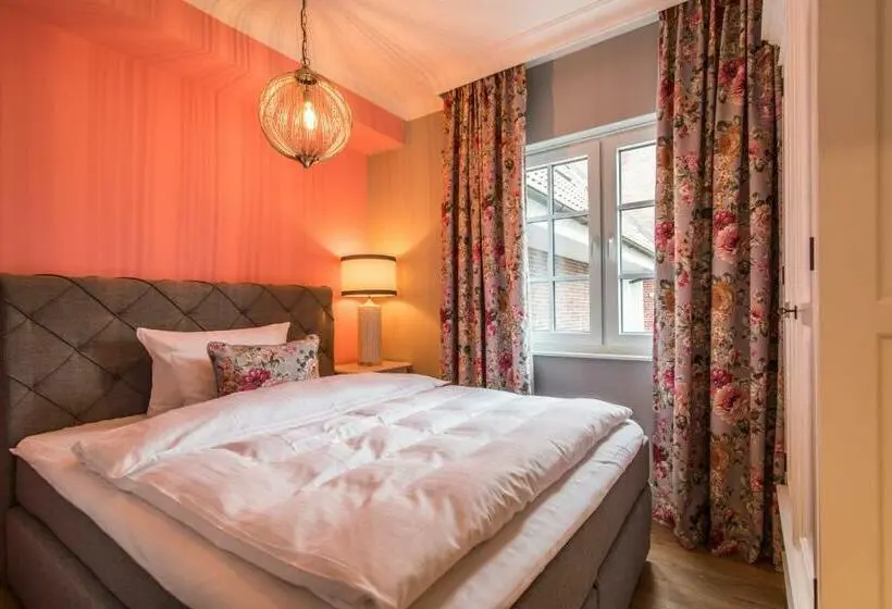 Standard Kolmen Hengen Huone, Norderriff