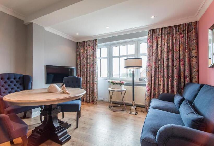 اتاق استاندارد سه نفره, Norderriff