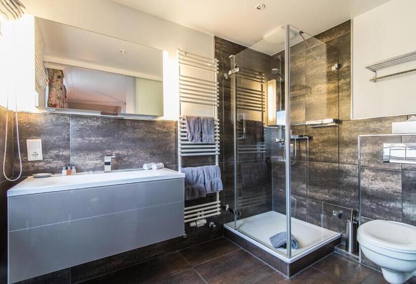 اتاق لوکس, Norderriff