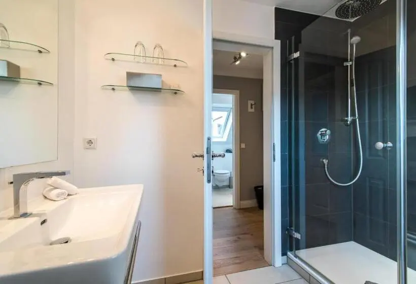 Standard-huone, Norderriff