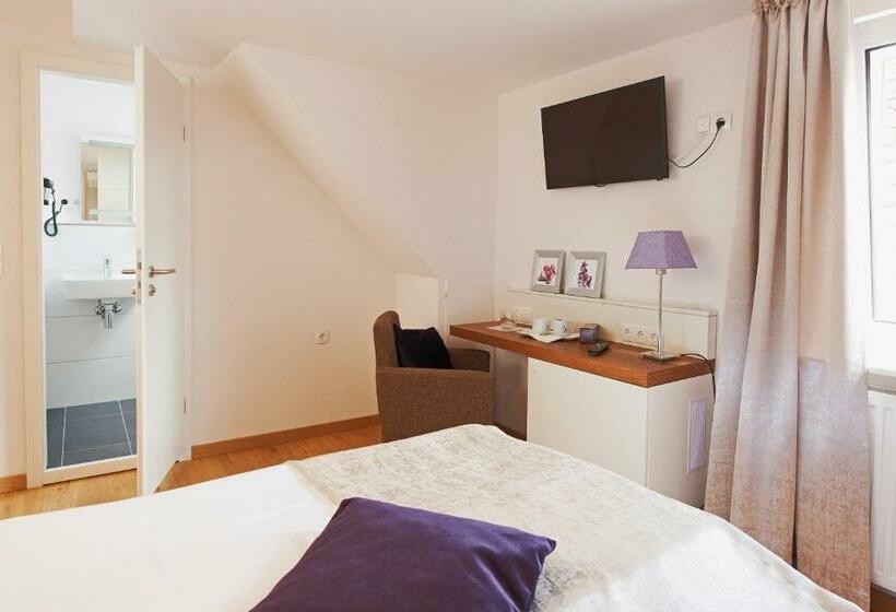 اتاق استاندارد یک نفره, Nordwind