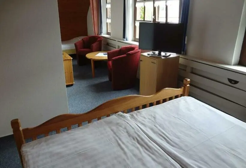 Standard Kolmen Hengen Huone, Pension Stöber