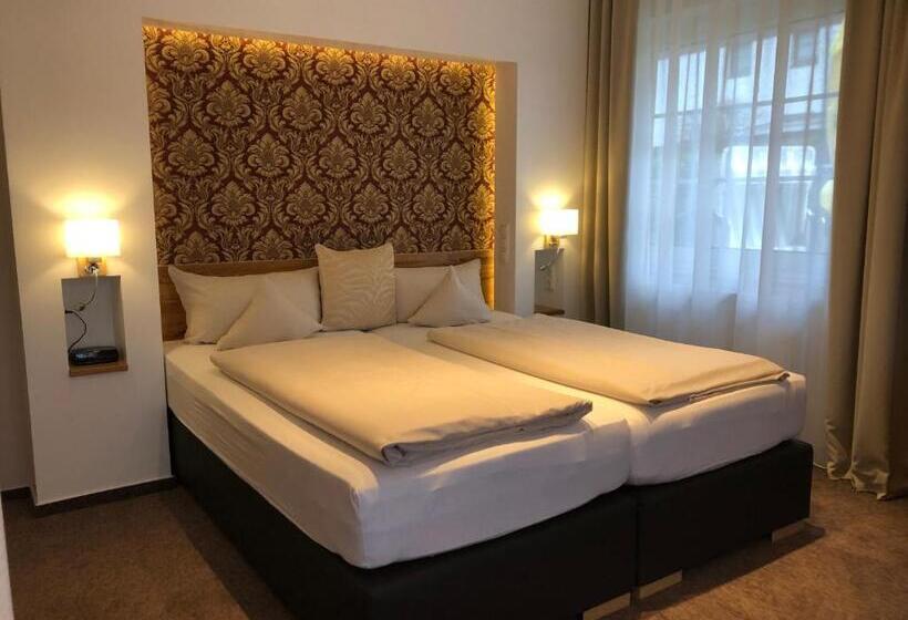 סוויטה דלוקס, Petersen S Landhaus