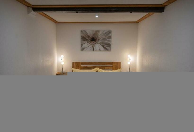 Huoneisto 1 Makuuhuone, Restaurant Alatsee