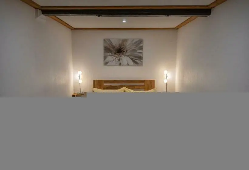 1 Bedroom Apartment, Restaurant Alatsee
