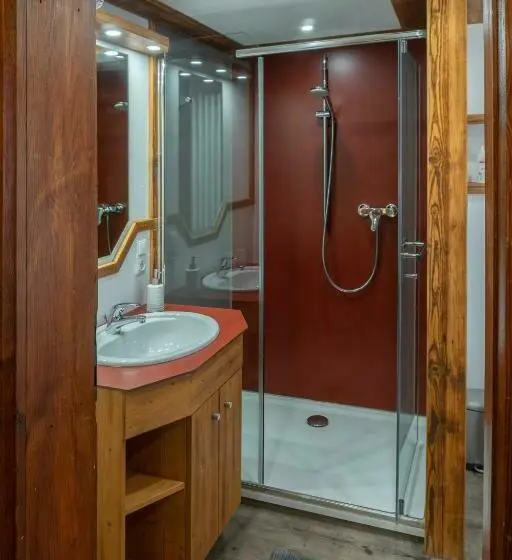 1 Bedroom Apartment, Restaurant Alatsee
