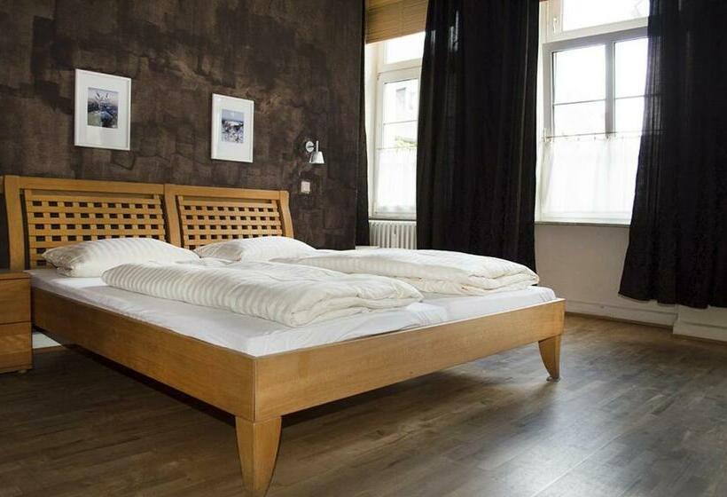 اتاق استاندارد, Restaurant Frankenturm