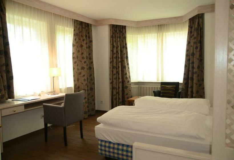 Quarto superior, Restaurant & Metzgerei Rößle