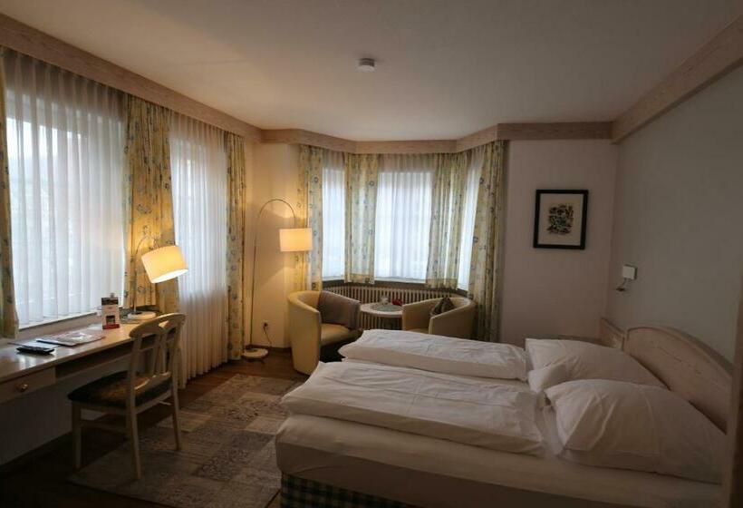 חדר סופריור, Restaurant & Metzgerei Rößle