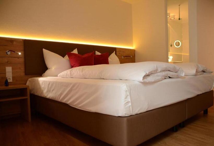 סוויטת ג'וניור, Restaurant & Metzgerei Rößle