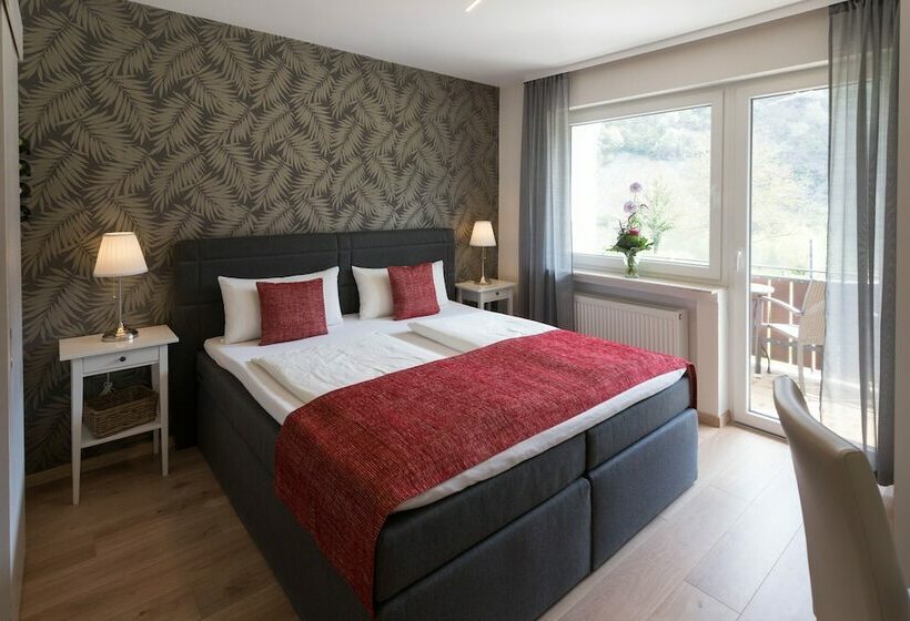 חדר אקונומי, Restaurant Sonnenlay