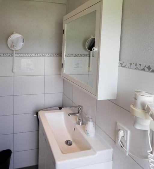 חדר אקונומי, Restaurant Sonnenlay