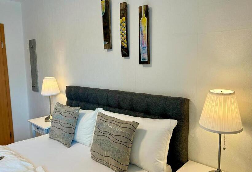 חדר אקונומי, Restaurant Sonnenlay