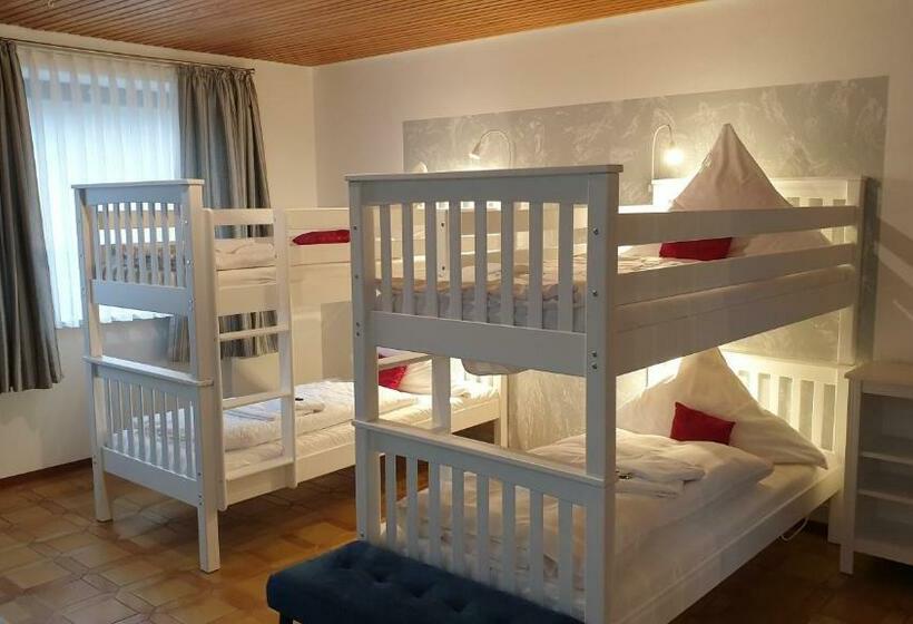 스탠다드 룸, Schollers Restaurant &