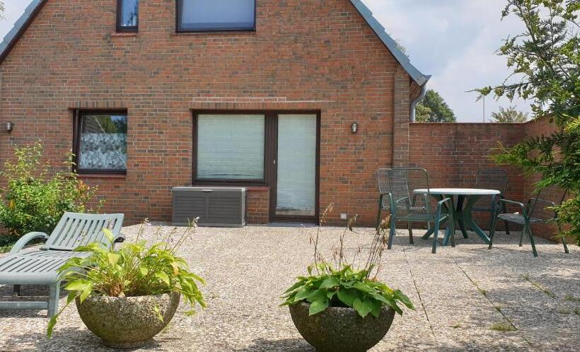 컴포트 룸, Schollers Restaurant &