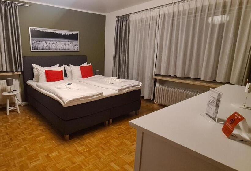 컴포트 룸, Schollers Restaurant &