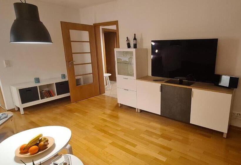 침실 1개 주택, Schollers Restaurant &