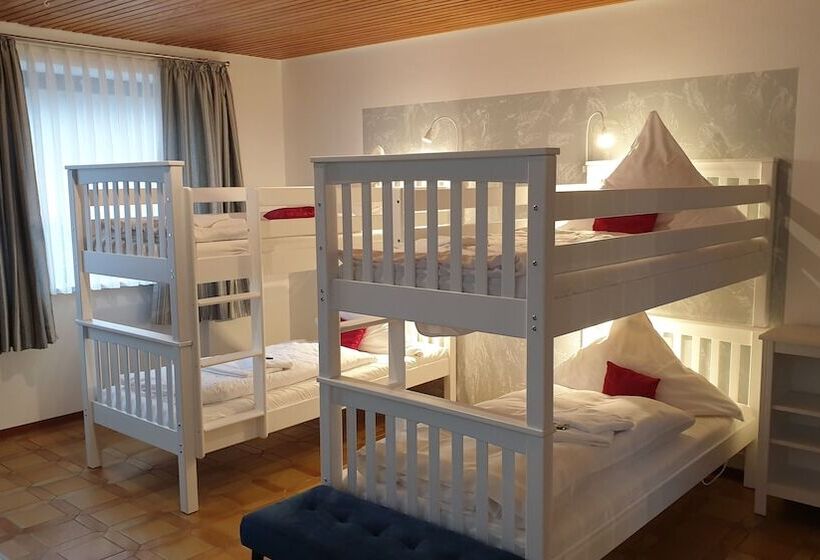 스탠다드 룸, Schollers Restaurant &