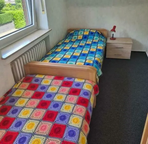 Huoneisto 2 Makuuhuonetta, Schwung