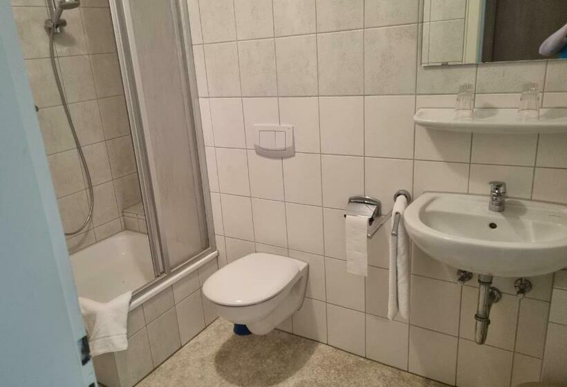 آپارتمان 2 خوابه, Schwung