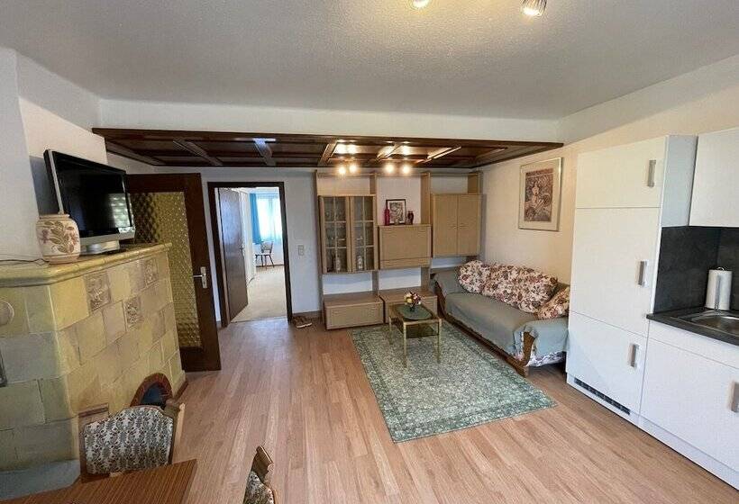 غرفة عائلية, Silberdistel