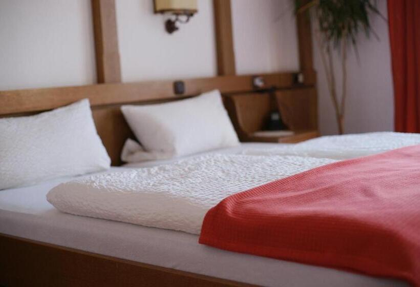 חדר סופריור עם מרפסת, St. Georg