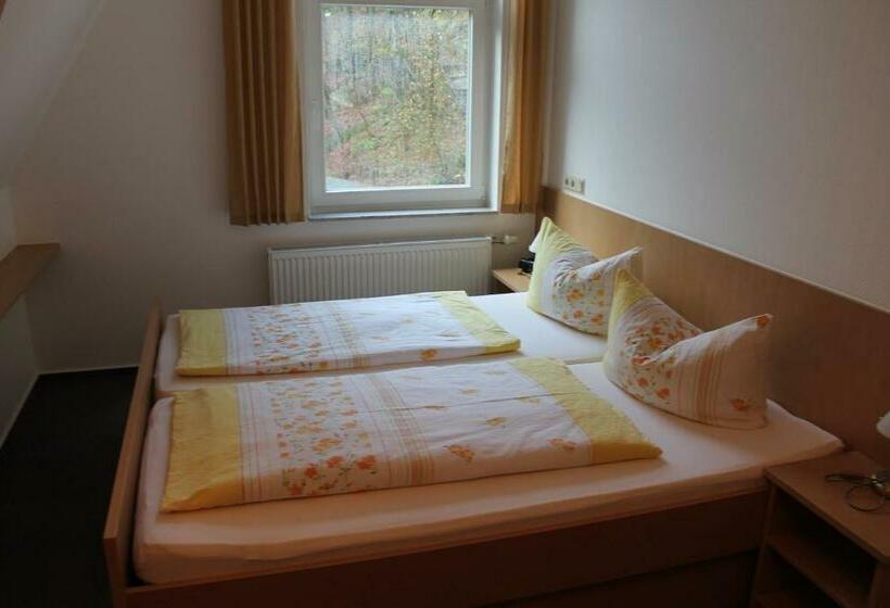 Standard Triple Room, Waldgasthaus & Berghotel Steinerne Renne