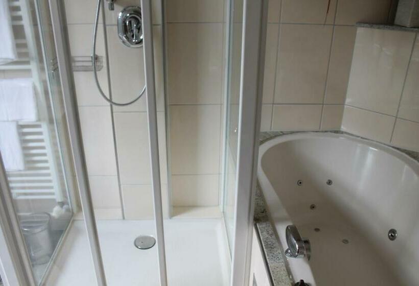 Standard Quadruple Room, Waldgasthaus & Berghotel Steinerne Renne