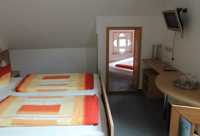 Standard Quadruple Room, Waldgasthaus & Berghotel Steinerne Renne