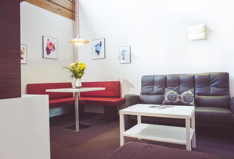 סוויטת ג'וניור, Und Appartementhof Waldeck