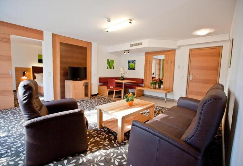 חדר סופריור לארבעה, Und Appartementhof Waldeck