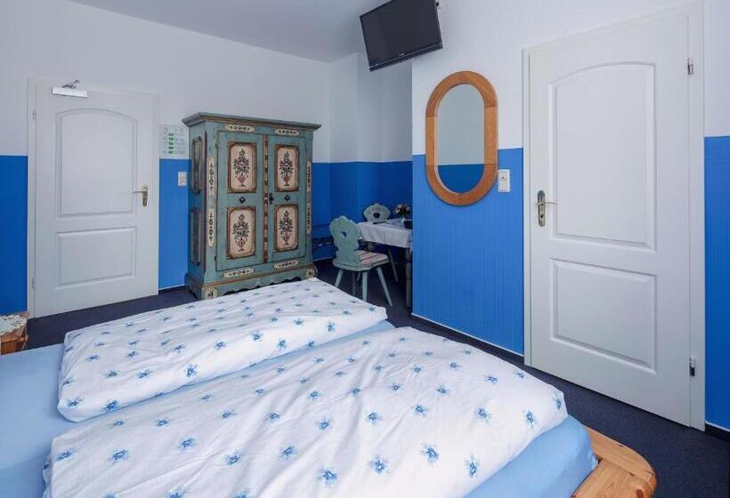 Номер Стандарт, Zur Post