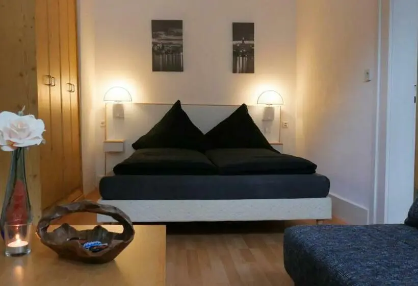 Standard-huone, Zur Post
