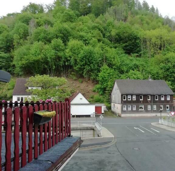 1 Bedroom Apartment with Views, Zur Post