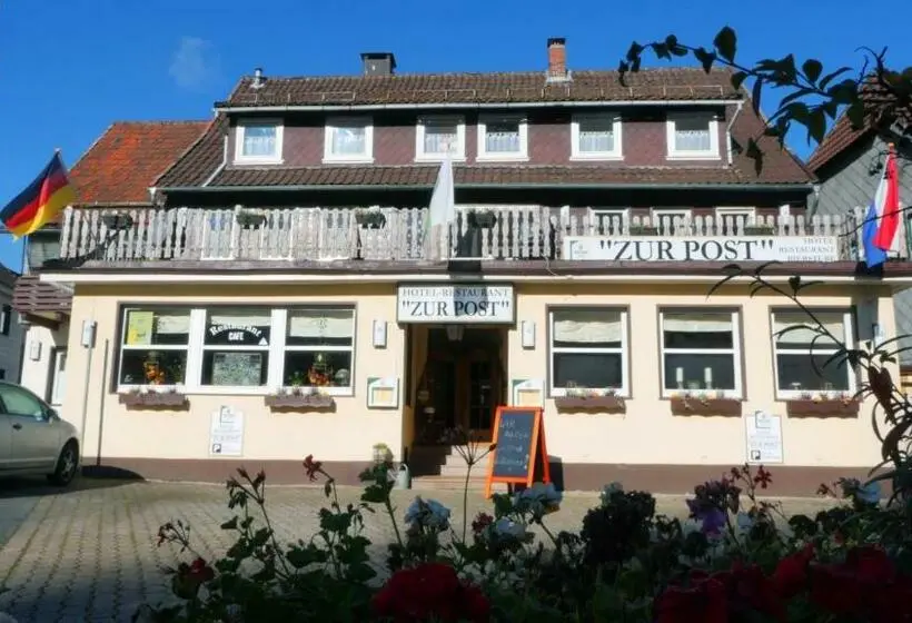 Standard Yhden Hengen Huone, Zur Post