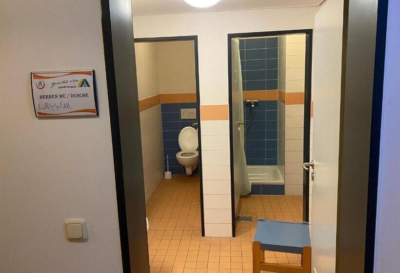חדר סטנדרד יחיד חדר אמבטיה משותף, Jugendherberge Lübeck Altstadt