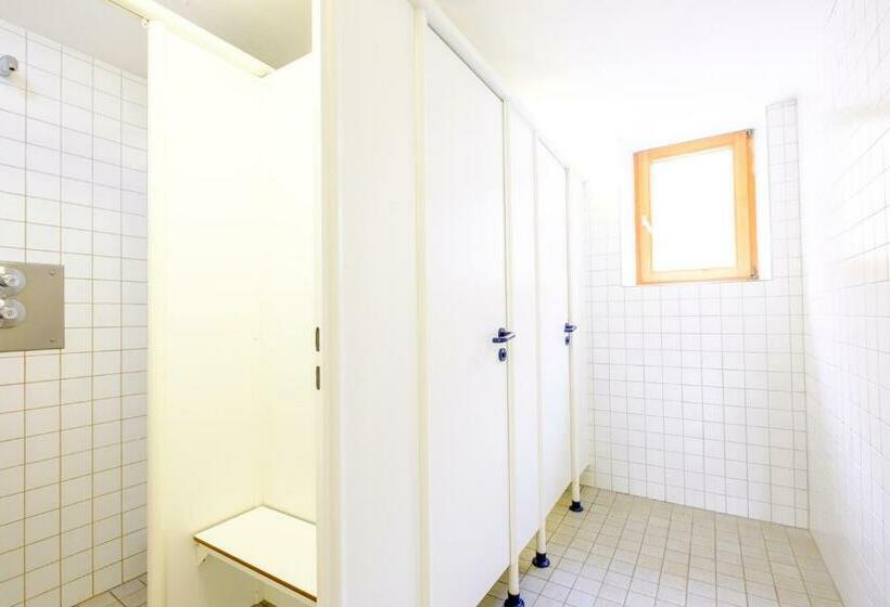 浴室共有スタンダード4人用ルーム, Jugendherberge Wunsiedel